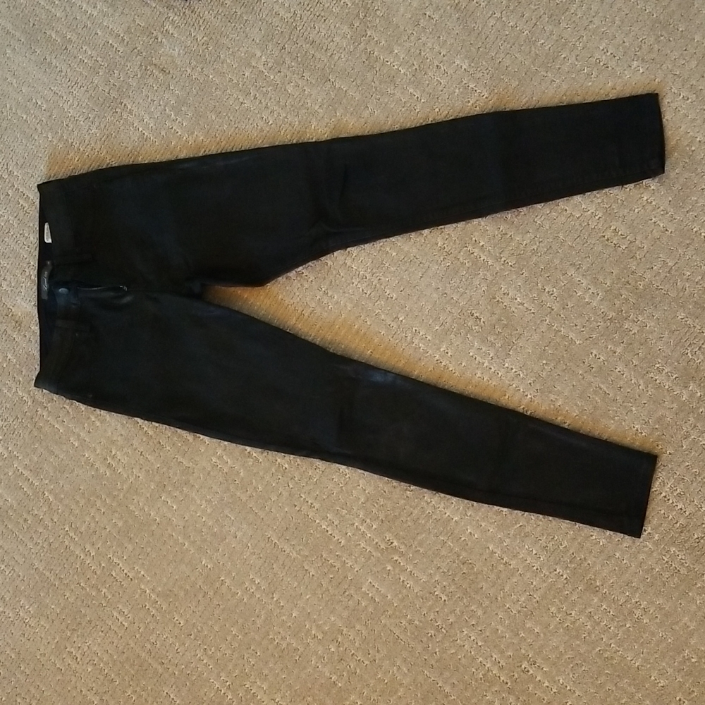Level 99 Mid-Rise Janice Black Ultra Skinny Pants. Size 28
